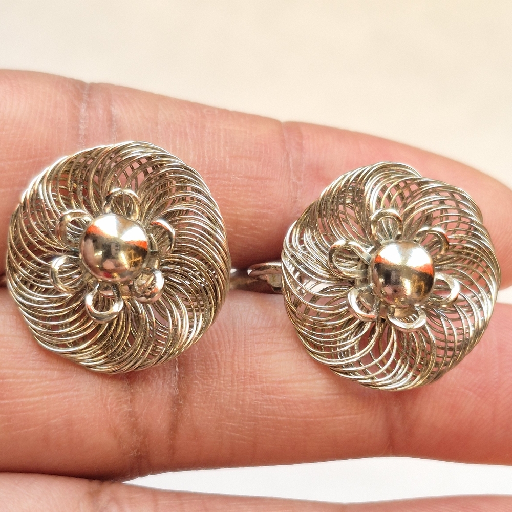 Vintage silver tone wire wound flower clip-on earrings